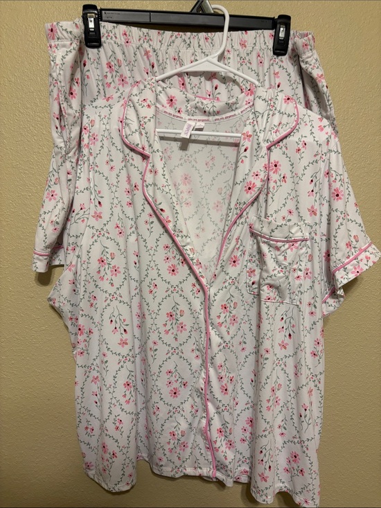 Joyspun Other - Floral Pink Piped Pajama Set